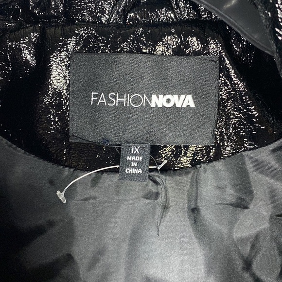 Fashion Nova Black Puffer Vest 1X - Picture 6 of 9
